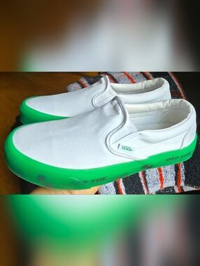Unisex Sz 7.0 Men's/8.5 Women's VANS SLIP-ON OTW FOXING Translucent Green